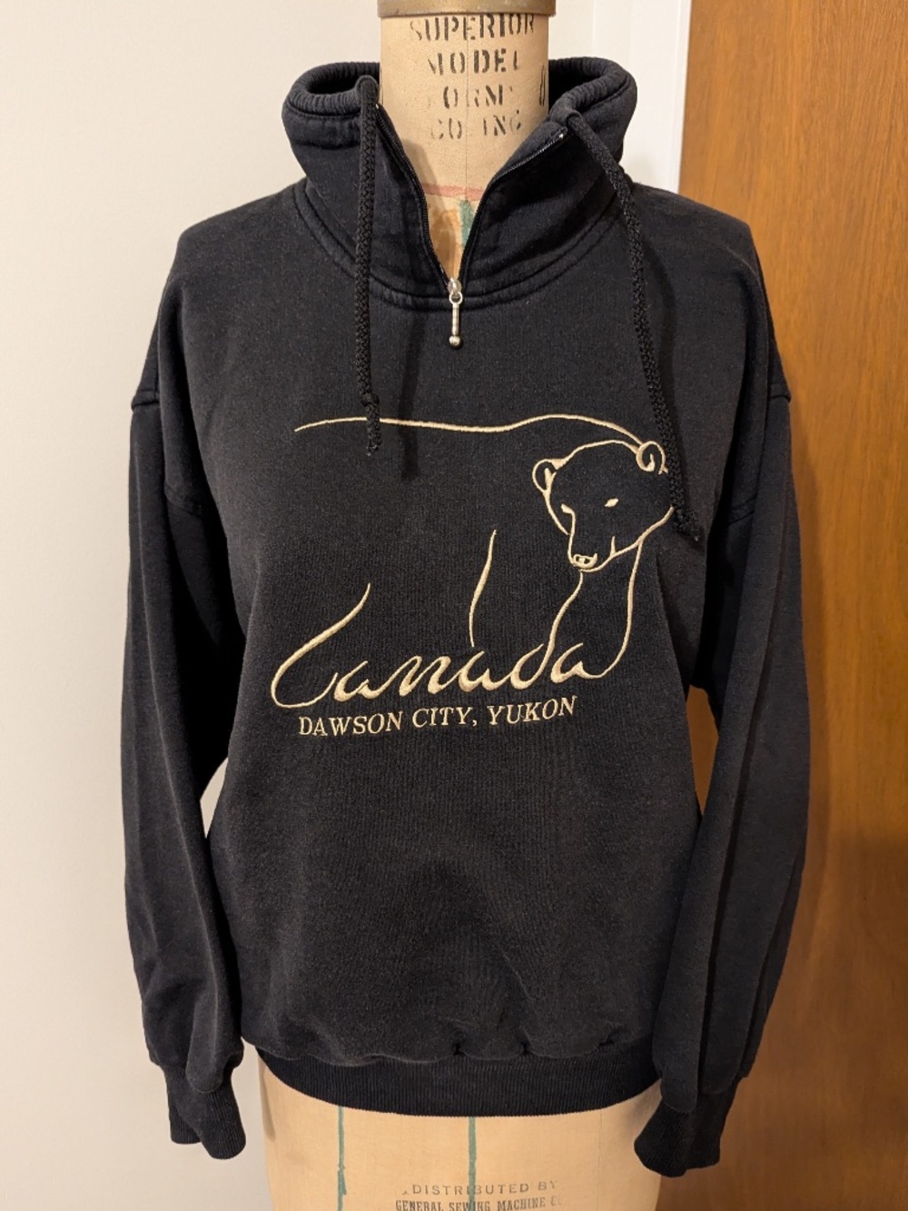 Canada, Yukon Vintage Sweater